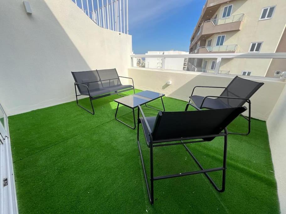 Penthouse St Paul'S Bay Apartment St. Paul's Bay Bagian luar foto